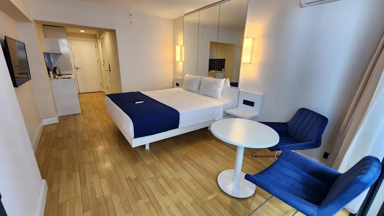 Sea Breeze Studio, Orbi City, Block A Batumi 0*,